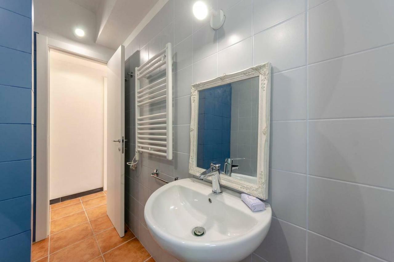 Appartamento Joivy Family Flat With Little Patio, Cinque Terre Vernazza Esterno foto