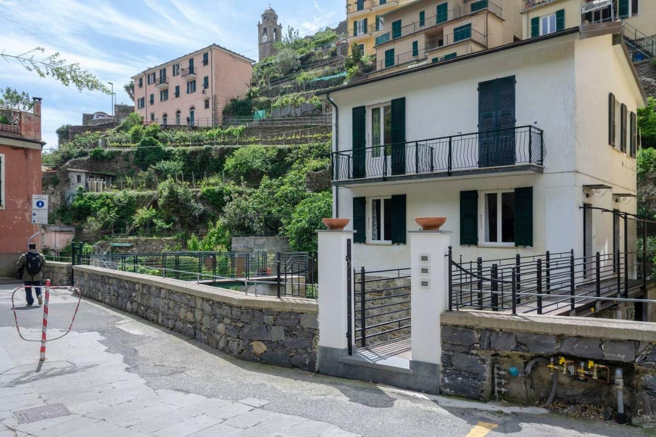 Appartamento Joivy Family Flat With Little Patio, Cinque Terre Vernazza Esterno foto